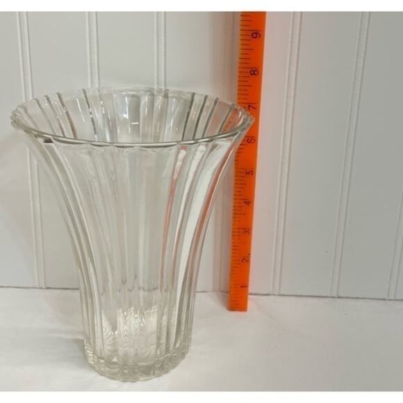 Vintage Vase Robbed Glass decor accent piece - Picture 2 of 8